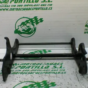 Foto de Soporte de motor Yamaha FLAME 125R 97-00 referencia 57-23-43298 foto 2