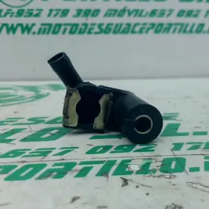 Foto de Conector del inyector Sym JET 14 125 LC referencia 194-23-46826 foto 1
