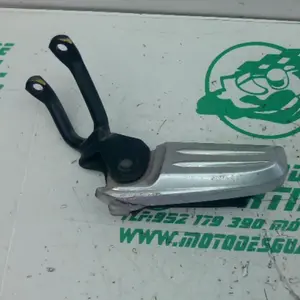 Foto de Estribera trasera izquierda con reposapies Honda PCX 2017 referencia 231-24-48459 foto 3
