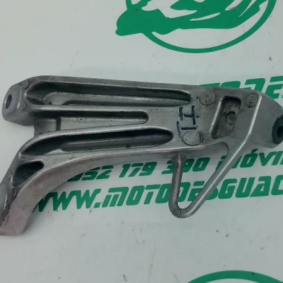Foto de Estribera trasera izquierda Honda CBR 600 R referencia 98-20-38182