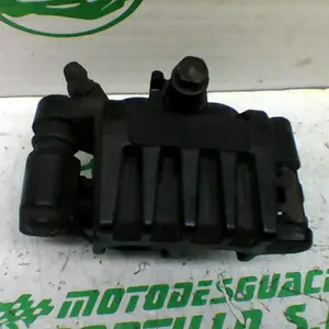 Foto de Pinza de freno delantera Kymco Super Dink 125 referencia 15-23-41676 foto 20