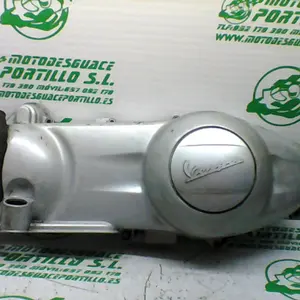 Foto de Tapa de cárter Vespa GT 200 L referencia 138-22-34413 foto 2
