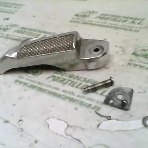 Foto de Reposapies trasero izquierdo Honda Lead 110 referencia 77-17-39047 foto 6