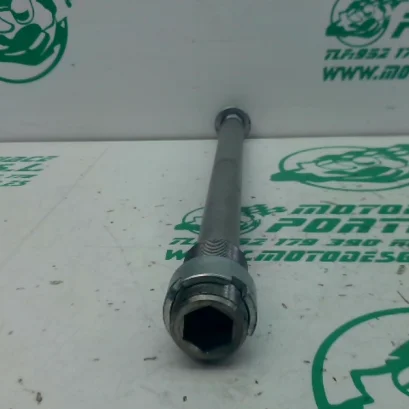 Foto de Eje del basculante Kawasaki Z 900 referencia 6-24-47620