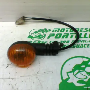 Foto de Intermitente trasero derecho Peugeot Ludix 50 referencia 71-19-19081 foto 10