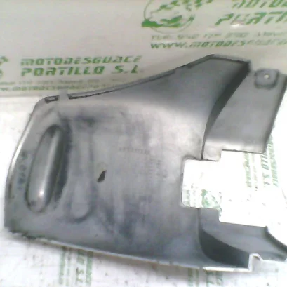 Foto de Tapa de bujia Yamaha Why 50 2T referencia 198-18-15161