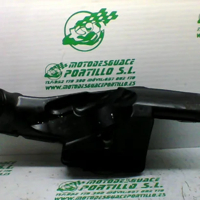 Foto de Entrada de aire lateral Izquierda Suzuki gsxr 600 - 07 referencia 149-17-35990