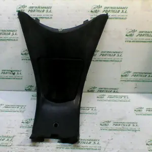 Foto de Puerta depósito gasolina Honda Pcx 125 referencia 181-23-46252 foto 7