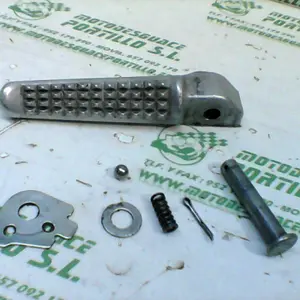 Foto de Reposapies trasero derecho Honda CBR650 FA referencia 104-18-13329 foto 2