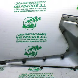 Foto de Quilla izquierda Yamaha XMAX 250 referencia 213-19-37430 foto 9