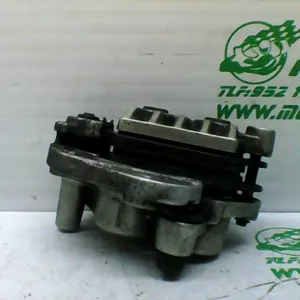Foto de Pinza de freno delantera Yamaha X MAX 125 referencia 304-21-31459 foto 2