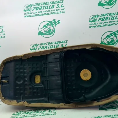 Foto de Asiento Honda SH 125 00-04 referencia 382-22-39396