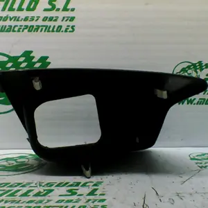 Foto de Embellecedor de cerradura de contacto Honda Pcx 125 referencia 407-22-40881 foto 4