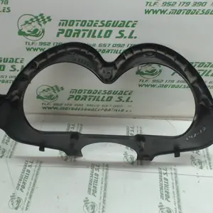 Foto de Embellecedor de cuadro de luces Aprilia Atlantic 250 referencia 142-17-10048 foto 2