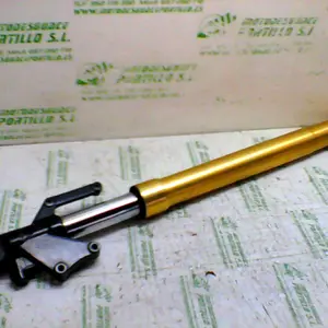 Foto de Barra horquilla derecha Hyosung GT 250 I COMET referencia 197-18-16317 foto 2