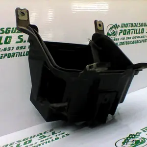 Foto de Caja batería Honda Pcx 125 referencia 181-23-46273 foto 6