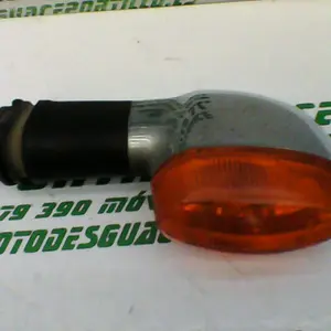 Foto de Intermitente delantero izquierdo Yamaha YBR 125 i referencia 171-21-30485 foto 2