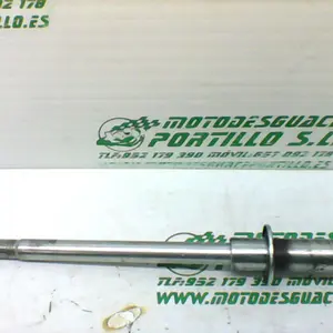 Foto de Eje de rueda delantera Suzuki Marauder 250 referencia 193-21-33293 foto 3