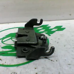Foto de Cerradura del asiento Honda SH 125 referencia 19-16-42202 foto 13