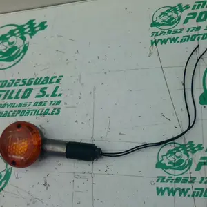 Foto de Intermitente delantero izquierdo Suzuki RV 125 referencia 146-23-44946 foto 4