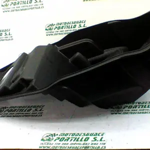 Foto de Porta-casco Kymco Agility city 125 referencia 409-21-32253 foto 12