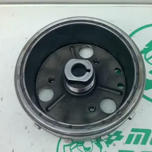 Foto de Plato magnetico Suzuki RV 125 referencia 146-23-44536 foto 3
