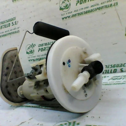 Foto de Bomba gasolina Honda PS 125 referencia 106-24-47655