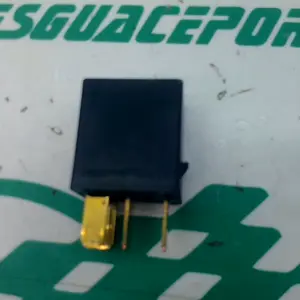 Foto de Relé Honda PS 125 referencia 106-24-47776 foto 8