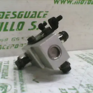 Foto de Repartidor de frenada Peugeot TWEET 125 15-18 referencia 165-23-46306 foto 6