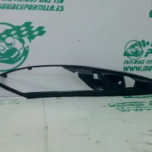 Foto de Embellecedor del piloto trasero Piaggio liberty 125 i 2023 referencia 60-26-49240 foto 2