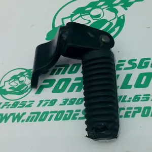 Foto de Estribera trasera derecha con reposapies Yamaha XMAX 250I referencia 283-22-37559 foto 2