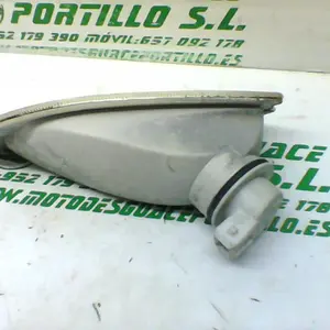 Foto de Intermitente delantero izquierdo Vespa LX 50 2T referencia 321-20-28505 foto 9