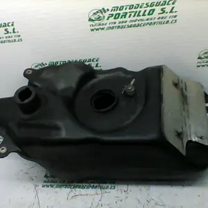 Foto de Deposito gasolina Yamaha XMAX 250 referencia 431-21-32520 foto 2