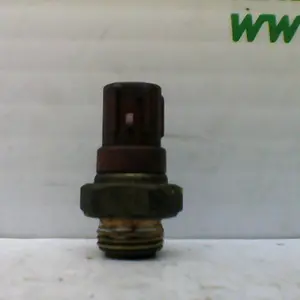 Foto de Sensor de temperatura Yamaha XMAX 250 referencia 213-19-37412 foto 5