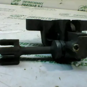 Foto de Cerradura del asiento Yamaha FLAME 125R 97-00 referencia 117-17-12721