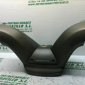 Foto de Embellecedor del manillar Aprilia ARRECIFE 200 referencia 294-20-28566