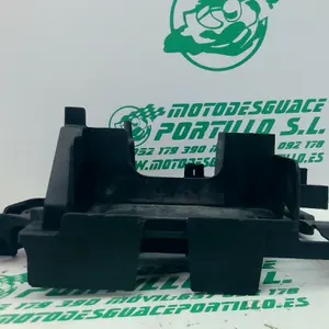 Foto de Caja batería Yamaha Xenter 125 referencia 446-22-40761 foto 1