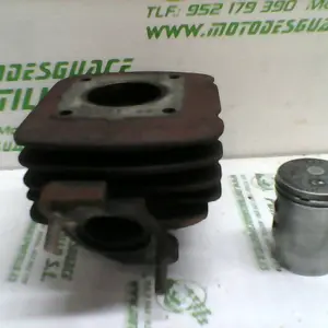 Foto de Cilindro y pistón Honda SKY 50 referencia 161-17-10877 foto 3