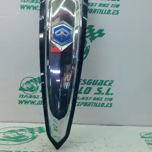 Foto de Embellecedor del frontal Piaggio liberty 125 i 2023 referencia 60-26-49236 foto 2