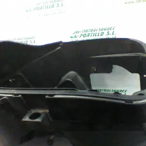 Foto de Porta-casco Honda Silver wing 600 referencia 122-19-20335 foto 3