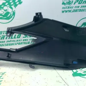 Foto de Carcasa lateral izquierda Honda FORZA 125 referencia 396-25-48994 foto 10