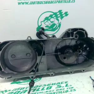 Foto de Tapa de cárter Peugeot Kisbee 50 4T referencia 466-22-45002 foto 11