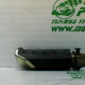 Foto de Reposapies trasero derecho Yamaha YBR 125 i referencia 171-21-30492 foto 2