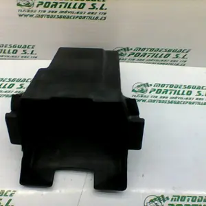 Foto de Caja de herramienta Suzuki Marauder 125 referencia 46-19-17586 foto 3