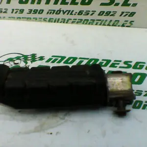 Foto de Reposapies trasero izquierdo Yamaha YBR 125 i referencia 171-21-30493 foto 6