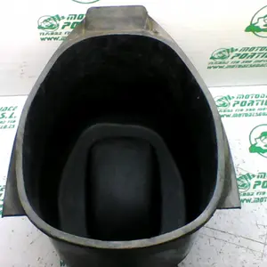 Foto de Porta-casco Vespa LX 50 2T referencia 199-22-41945 foto 17