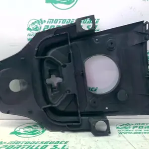 Foto de Carcasa bajo asiento Honda SH 300 I referencia 364-23-46049 foto 13