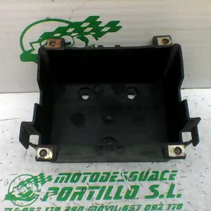 Foto de Caja batería Kymco super dink 300 i referencia 113-23-43371 foto 3