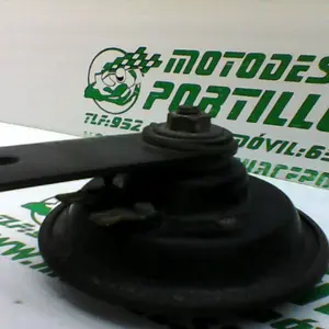 Foto de Claxon Yamaha YBR 125 i referencia 171-21-30488 foto 5