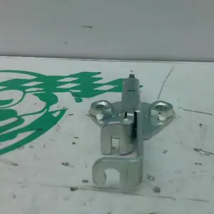Foto de Cerradura del asiento Kawasaki Z 900 referencia 6-24-47513